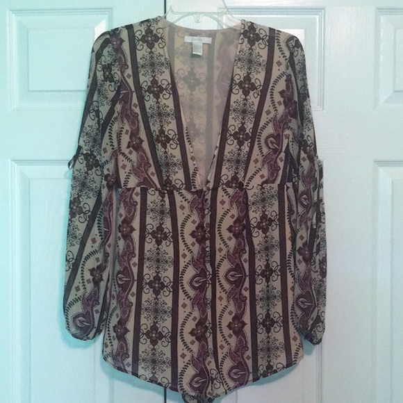 Cute floral romper!! - Picture 1 of 3